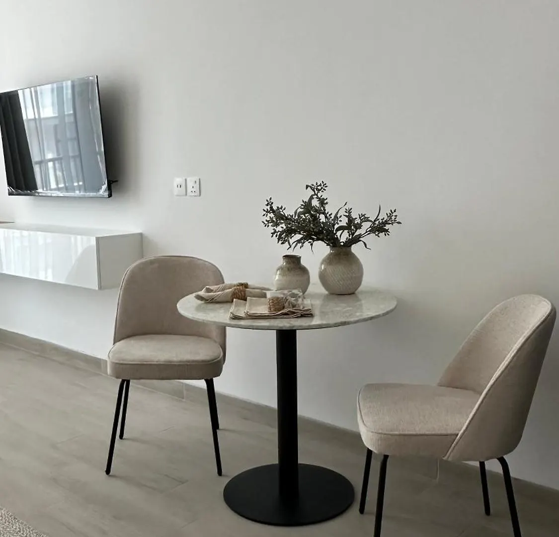 Cozy Studio Apartment In Jumeirah Village Circle Dubai